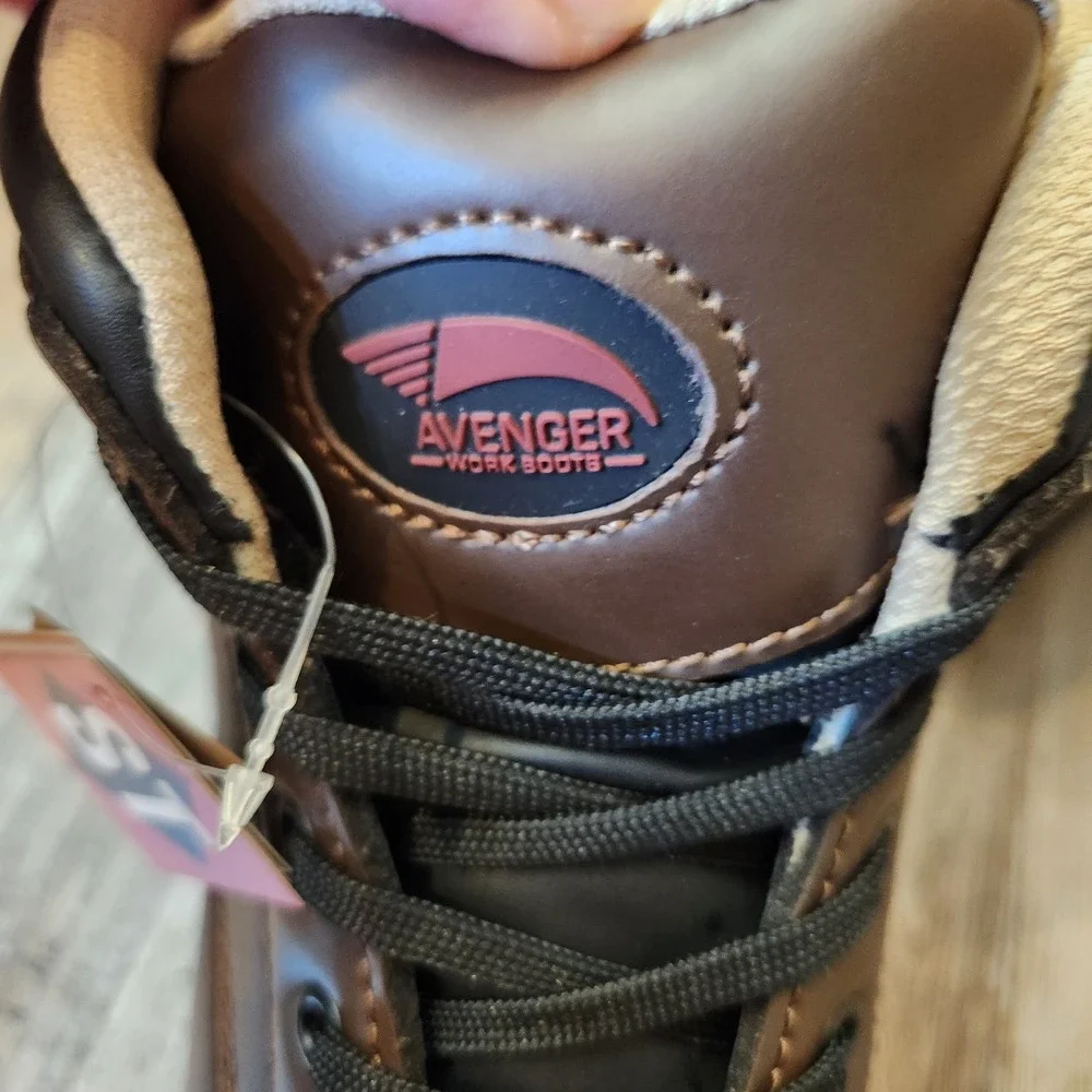 Avenger work boots
